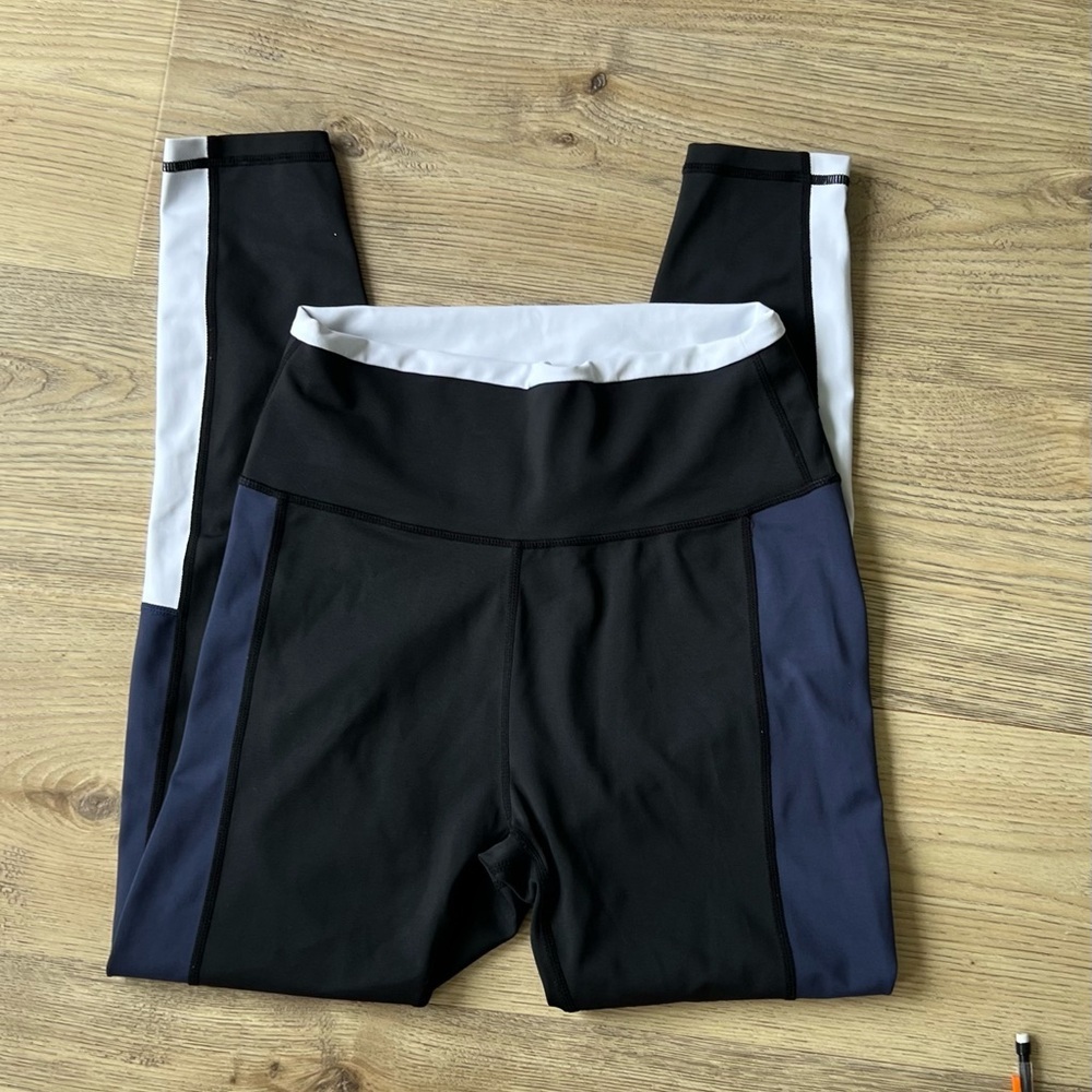 Women's Black‎ and Blue Athletic leggings